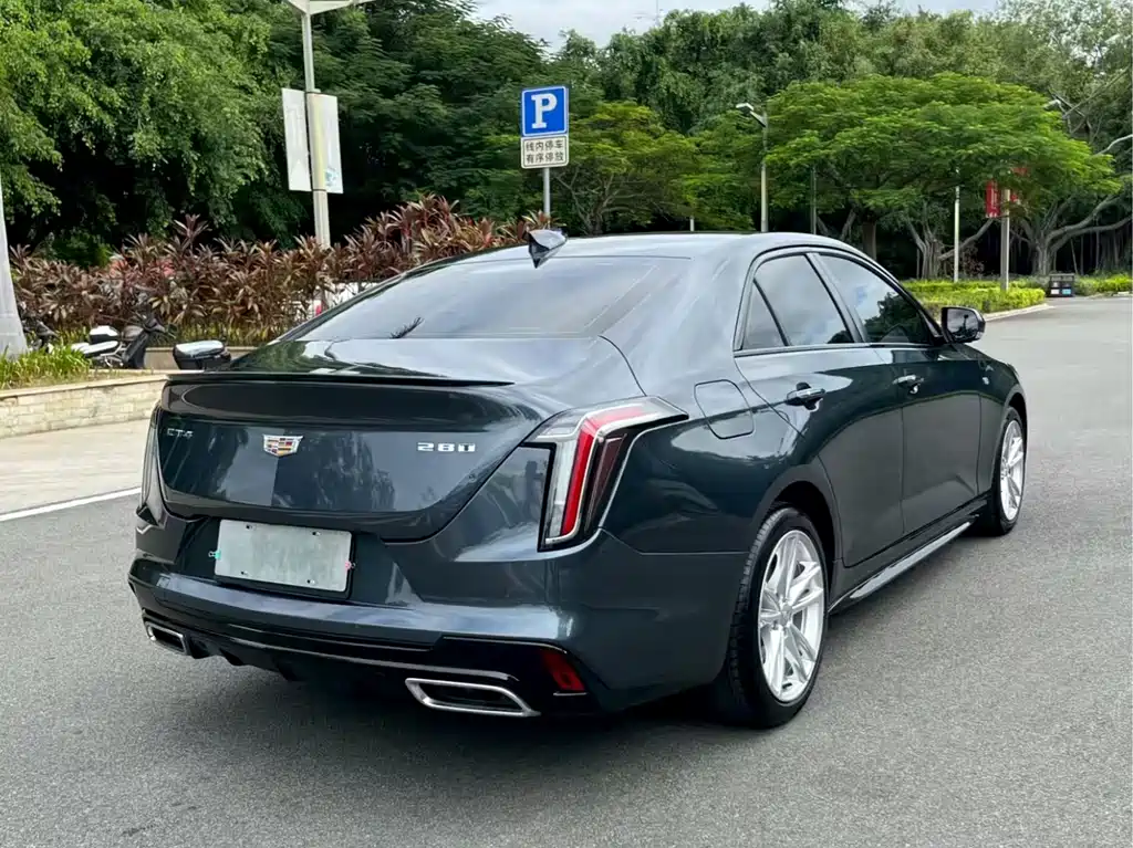 CADILLAC CT4