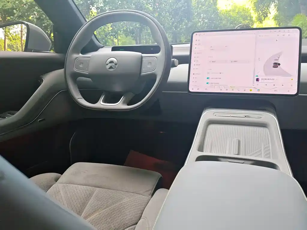 NIO ET5T — миниатюра 14