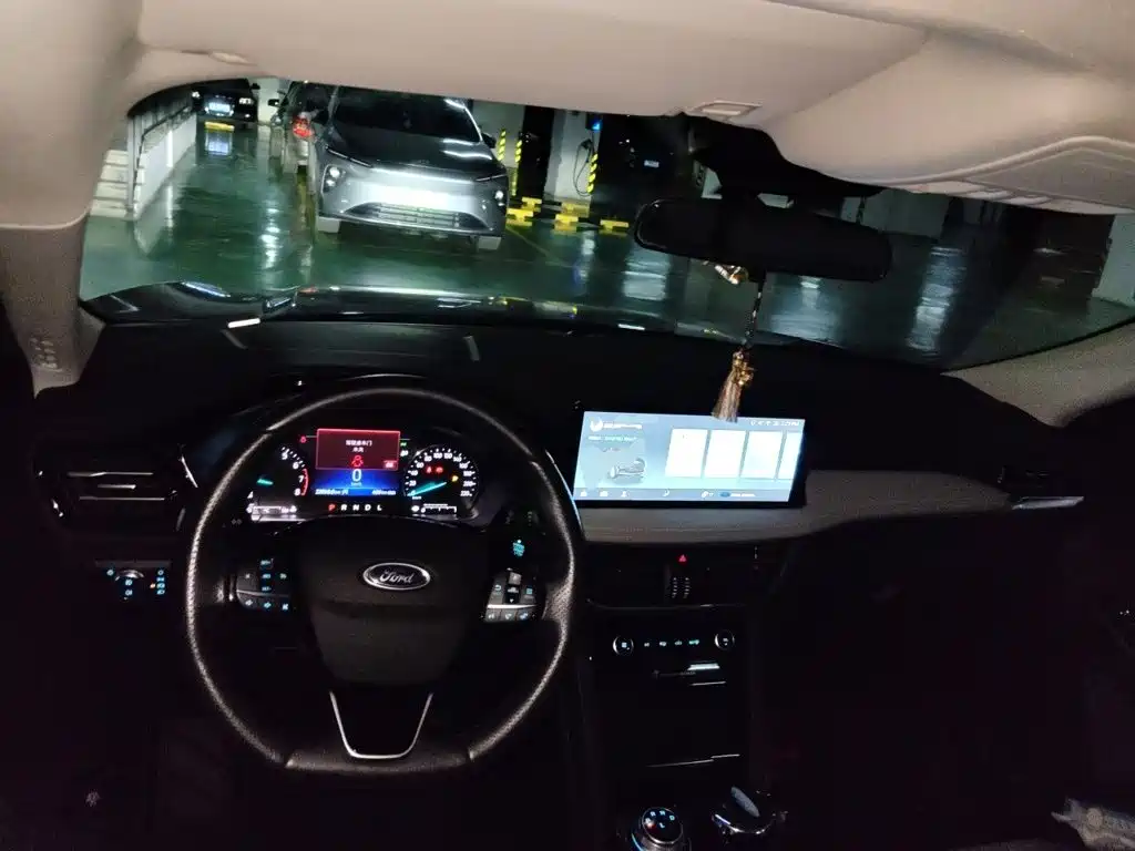 Ford Escape — миниатюра 5