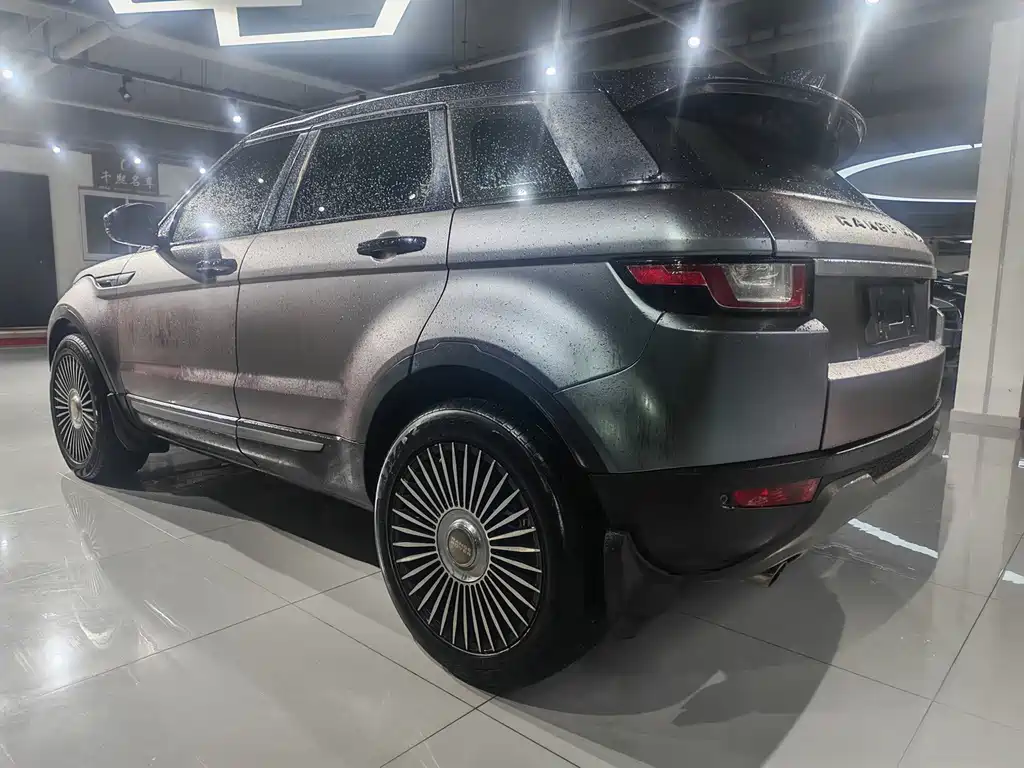 Land Rover Evoque — миниатюра 6