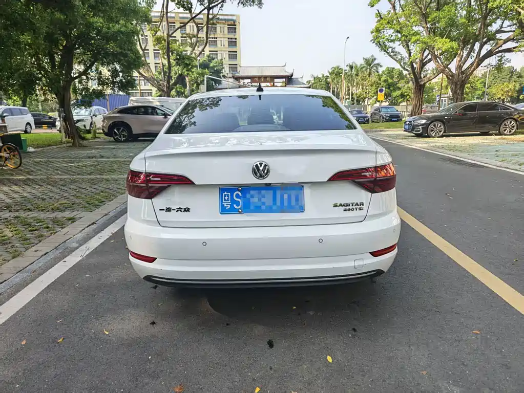 Volkswagen Sagitar — миниатюра 5