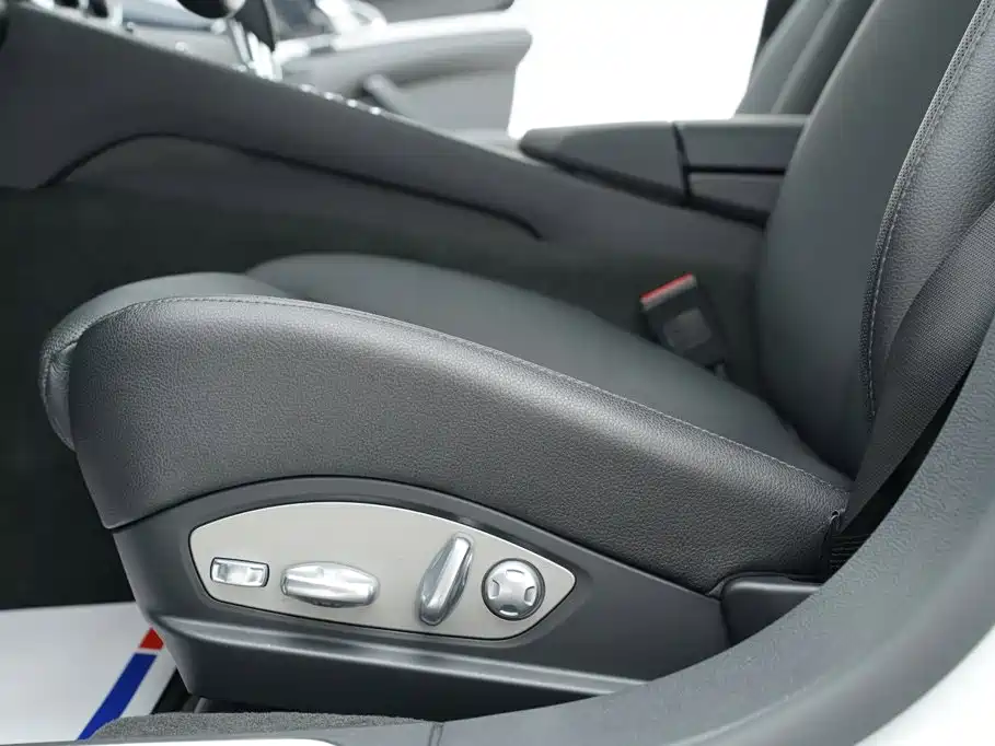 Porsche Panamera — миниатюра 8