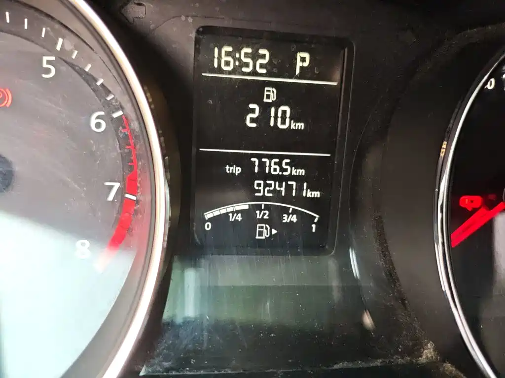 Volkswagen Sagitar 2018 1.6L AT Comfort