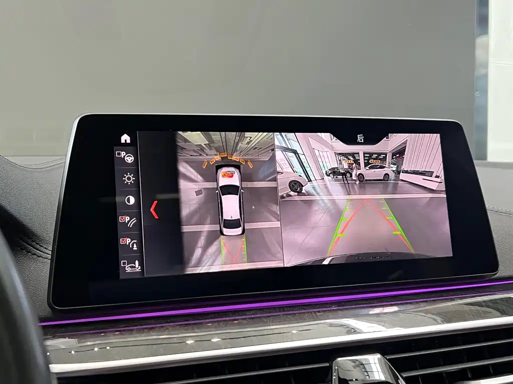 BMW 5 Series — миниатюра 26