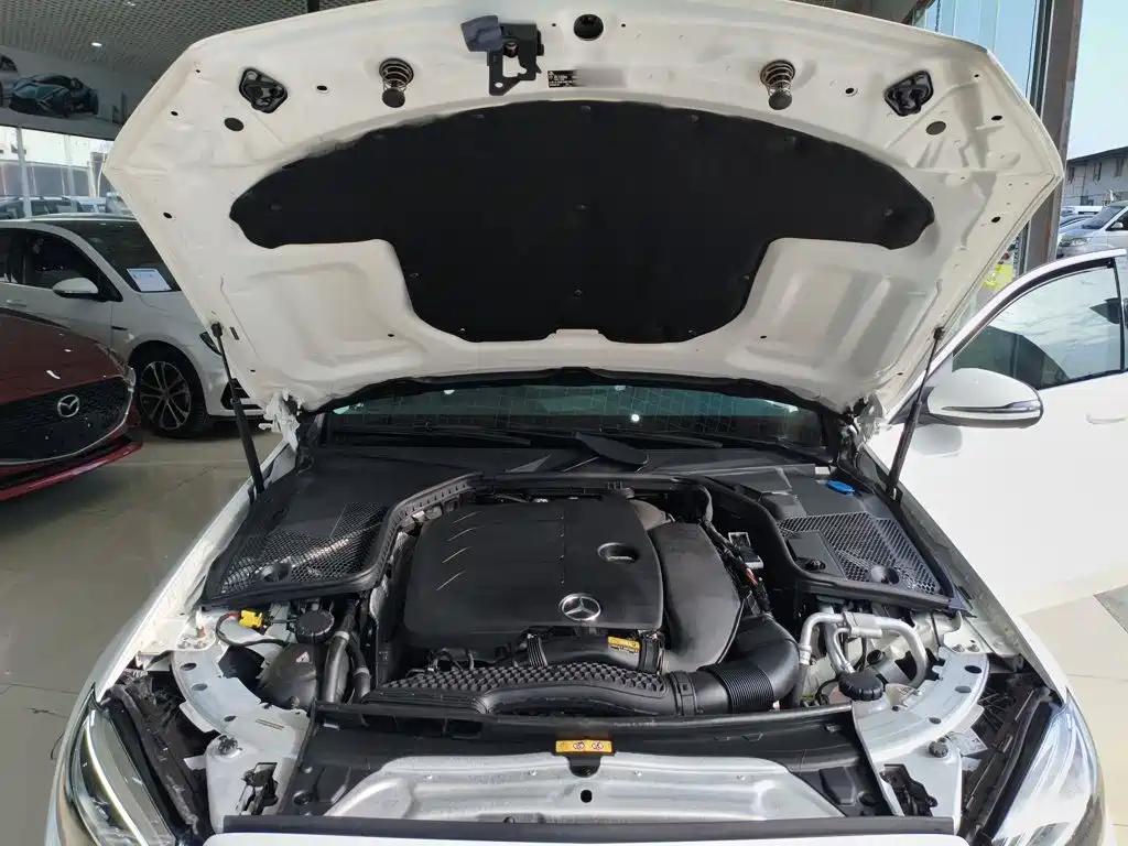 Mercedes-Benz C-Class (Import) — миниатюра 13