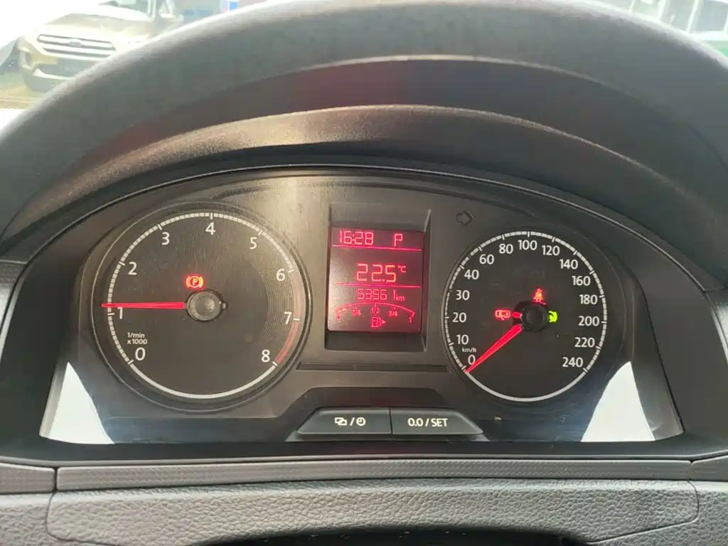Volkswagen Santana — миниатюра 12