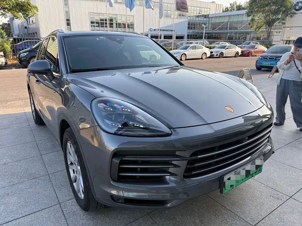 Porsche Cayenne Hybrid — миниатюра 3
