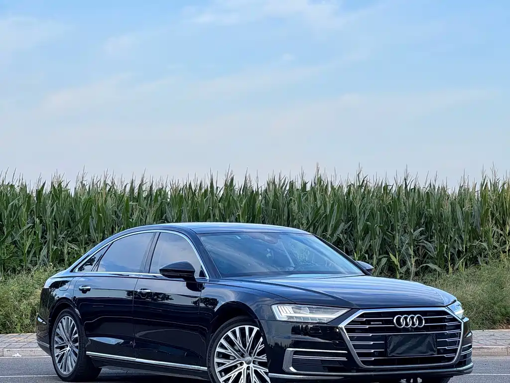 Audi A8 — миниатюра 3