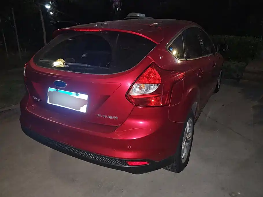 Ford Focus — миниатюра 3