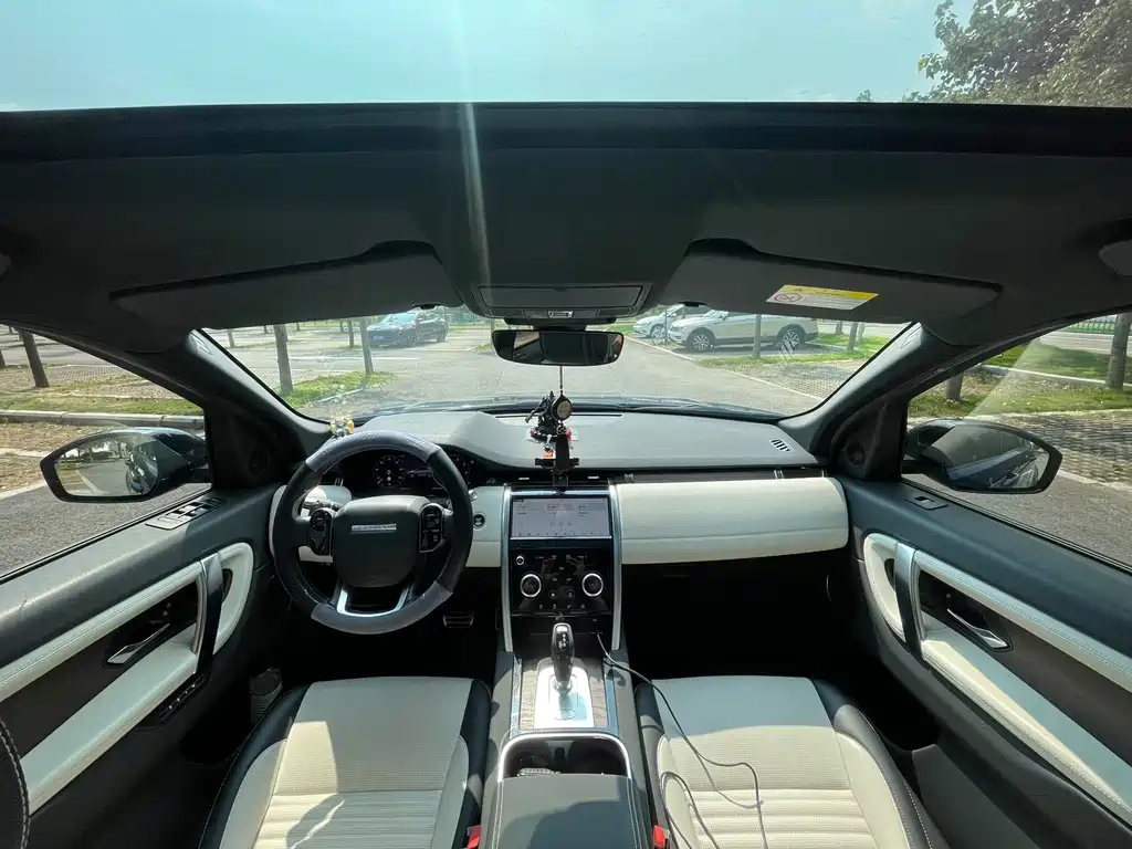 Land Rover Discovery Sport — миниатюра 8