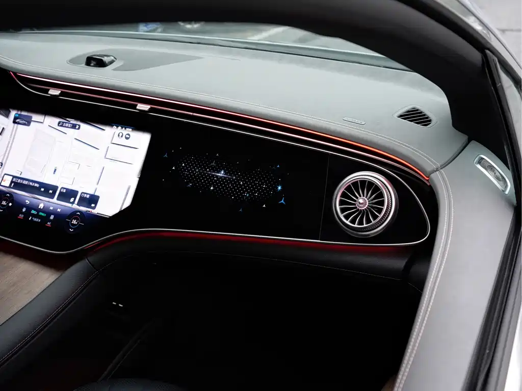 Mercedes-Benz EQS — миниатюра 17