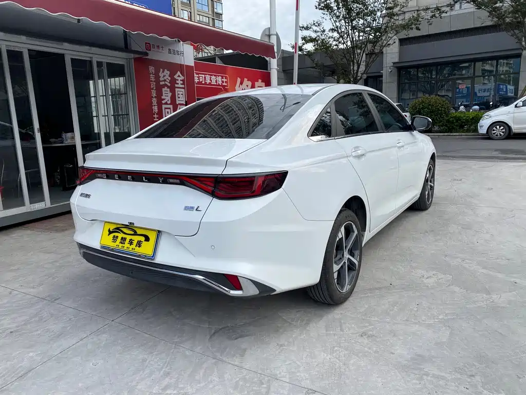 Geely Emgrand L — миниатюра 3