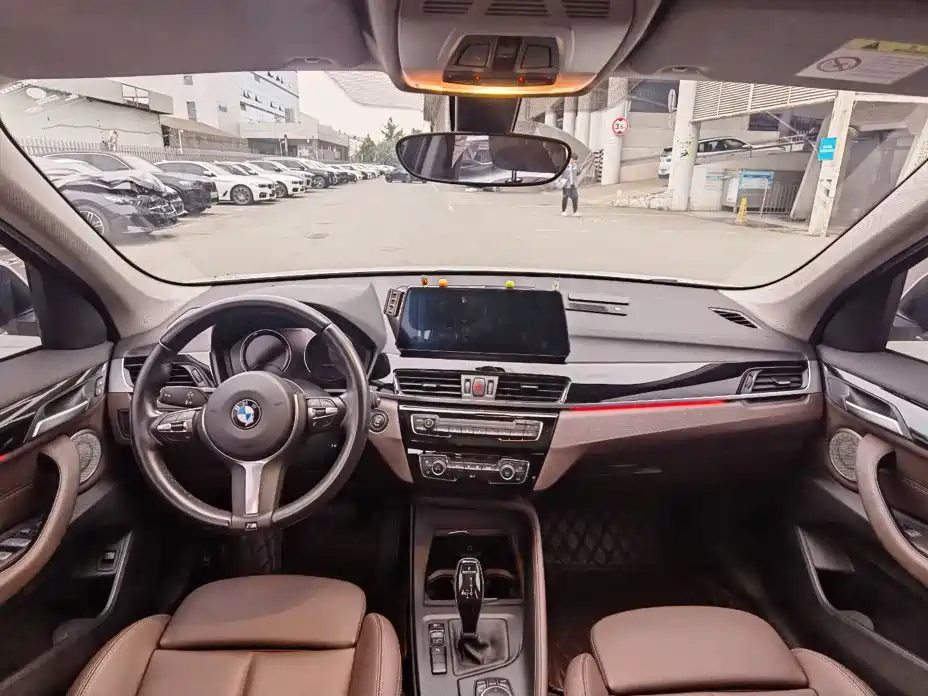 BMW X1 2022 — фото 8