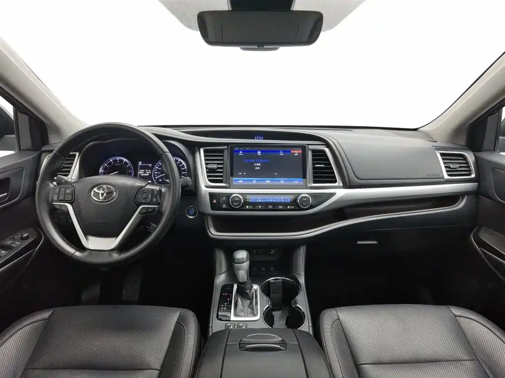 Toyota Highlander 2018 2.0T Luxury 7 мест V