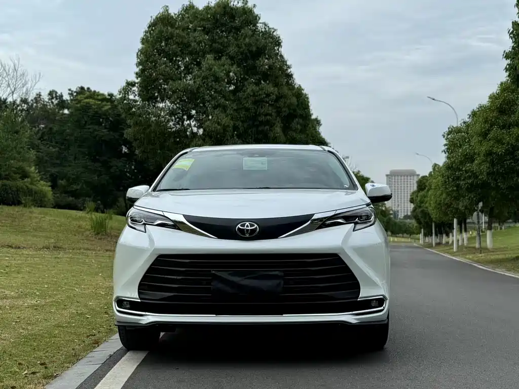 Toyota Sienna 2026 2.5L Comfort