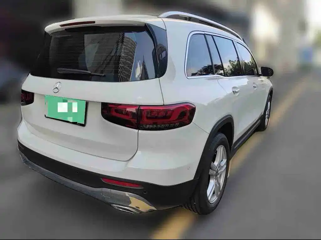 Mercedes-Benz GLB — миниатюра 2