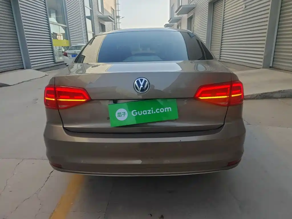 Volkswagen Sagitar — миниатюра 6