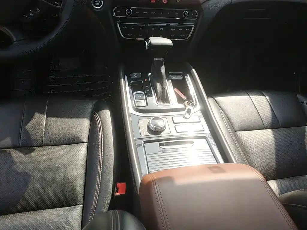 GAC GS8 2017 320T Luxury Smart Connect （ мест）