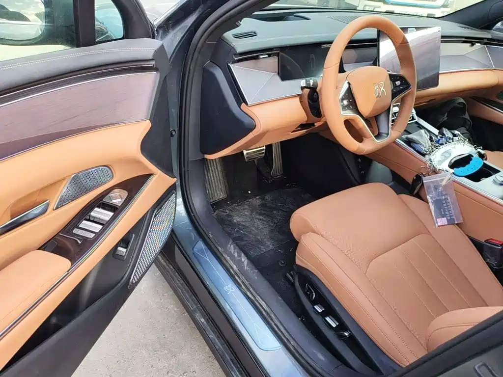 BYD Han L — миниатюра 16