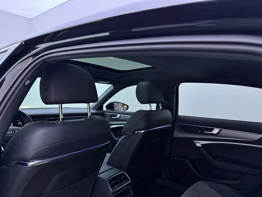 Audi A6L 2022 40 TFSI Luxury