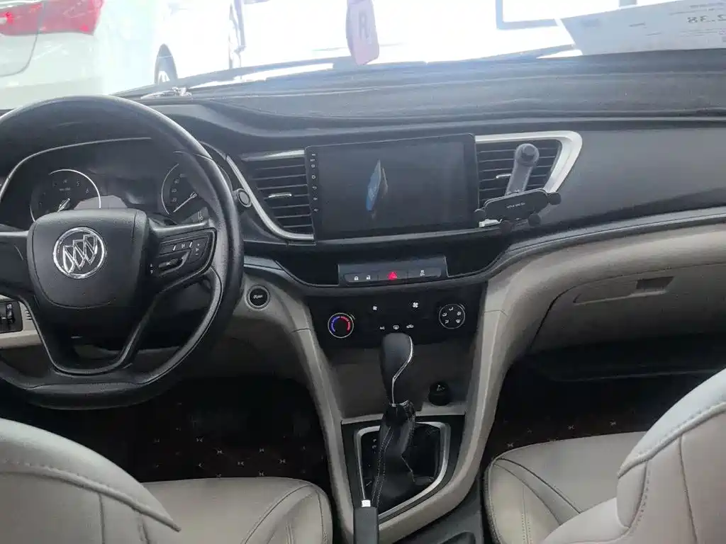 Buick Excelle — миниатюра 10