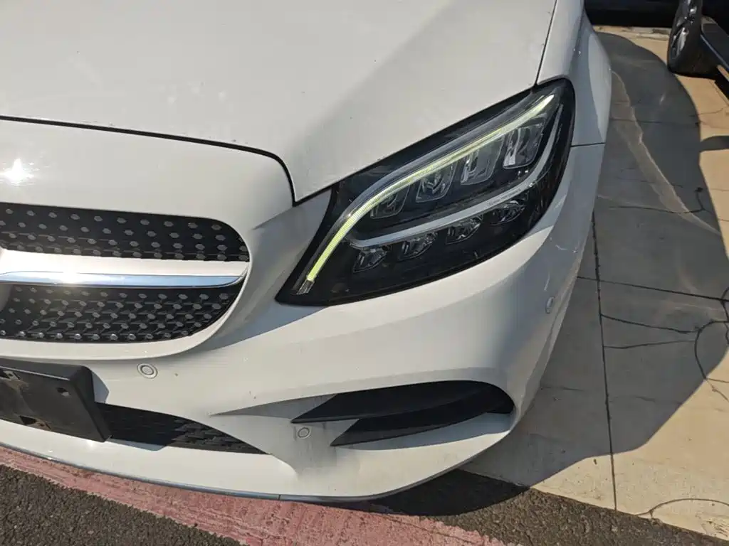 Mercedes-Benz C-Class — миниатюра 24