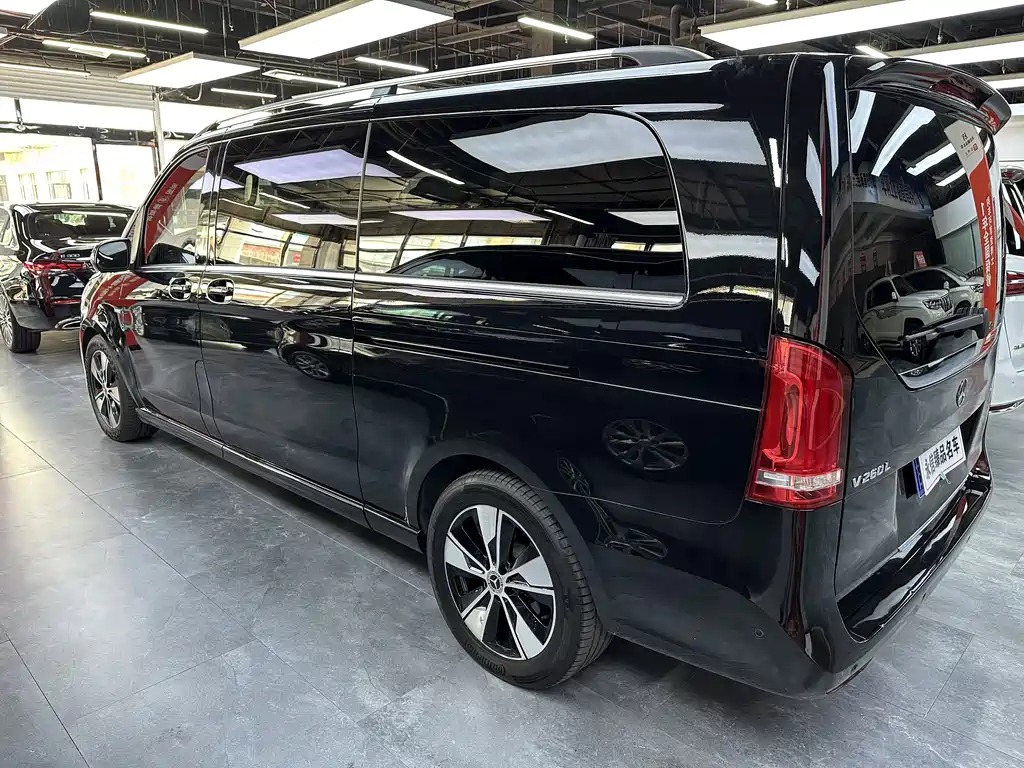 Mercedes-Benz V-Class V 2021 V 260 L Luxury