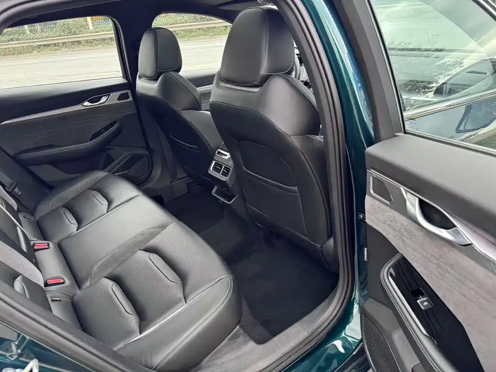 GEELY AUTOMOBILE XINGRUI