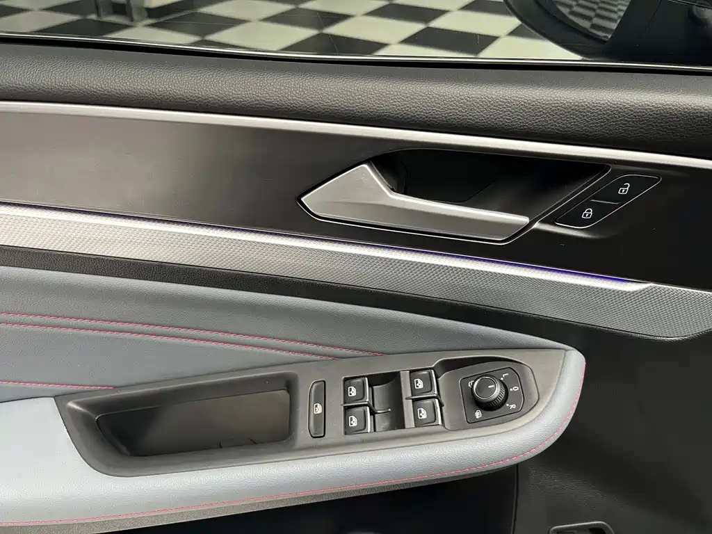Volkswagen Lamando — миниатюра 11