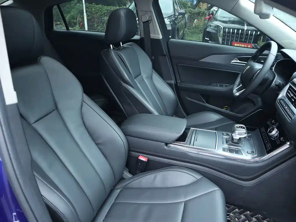Hongqi Hongqi H5 — миниатюра 17