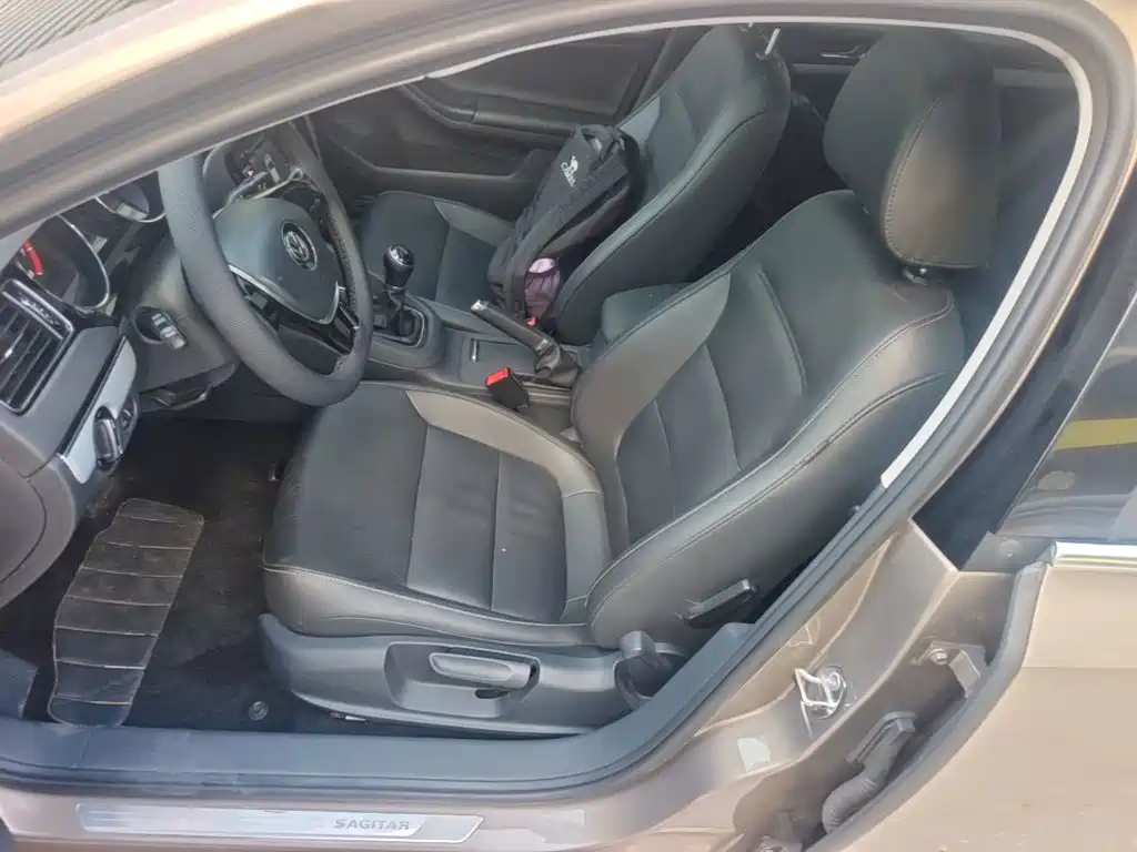 Volkswagen Sagitar — миниатюра 15