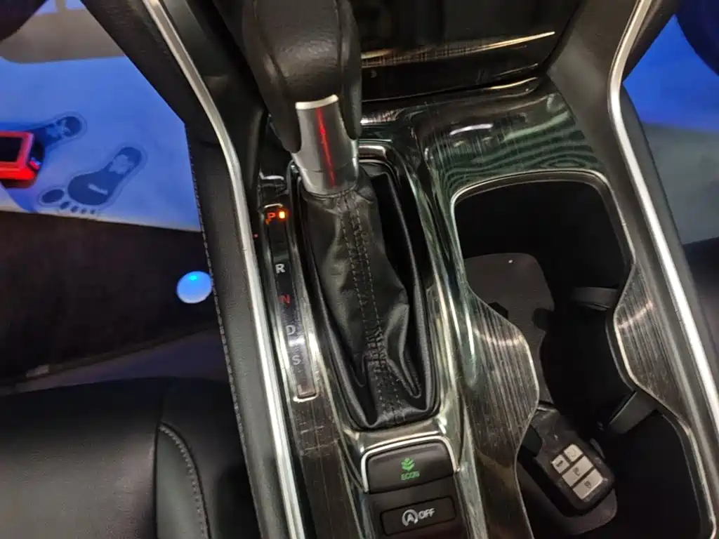 Honda Accord — миниатюра 14