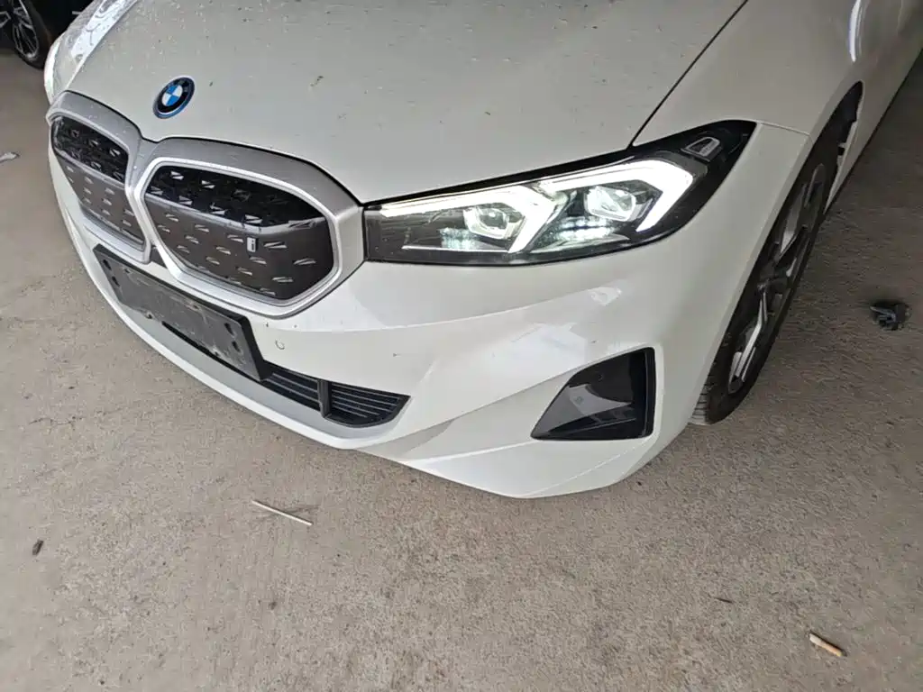 BMW i3 — миниатюра 24