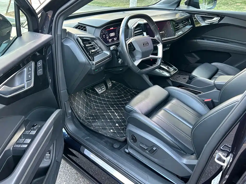 Audi Q4 e-tron — миниатюра 9