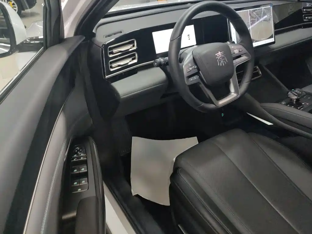 BYD Qin L L 2025 DM-i Smart Drive 120KM Lead