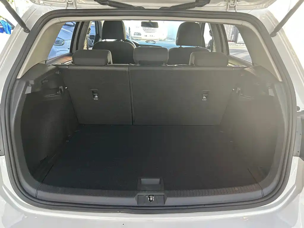 Volkswagen Golf — миниатюра 6