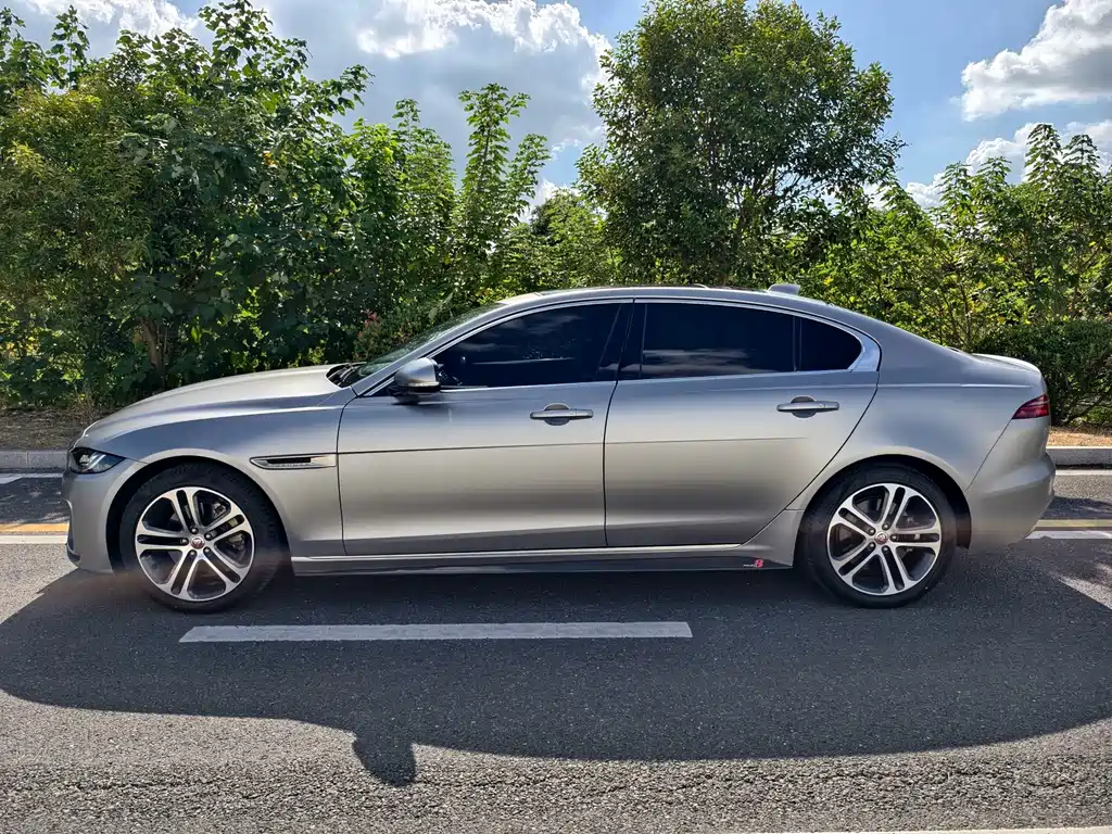 Jaguar XEL — миниатюра 3