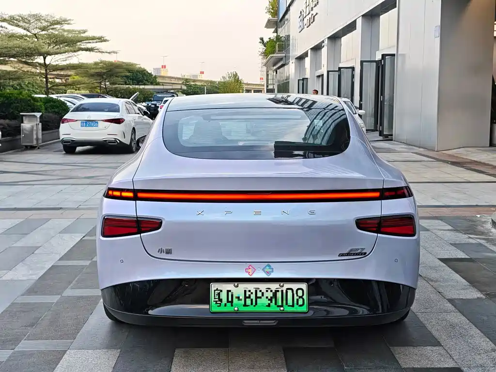 XPeng P7 — миниатюра 5