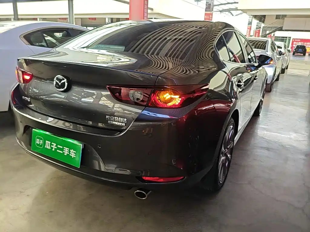 Mazda 3 Axela — миниатюра 8