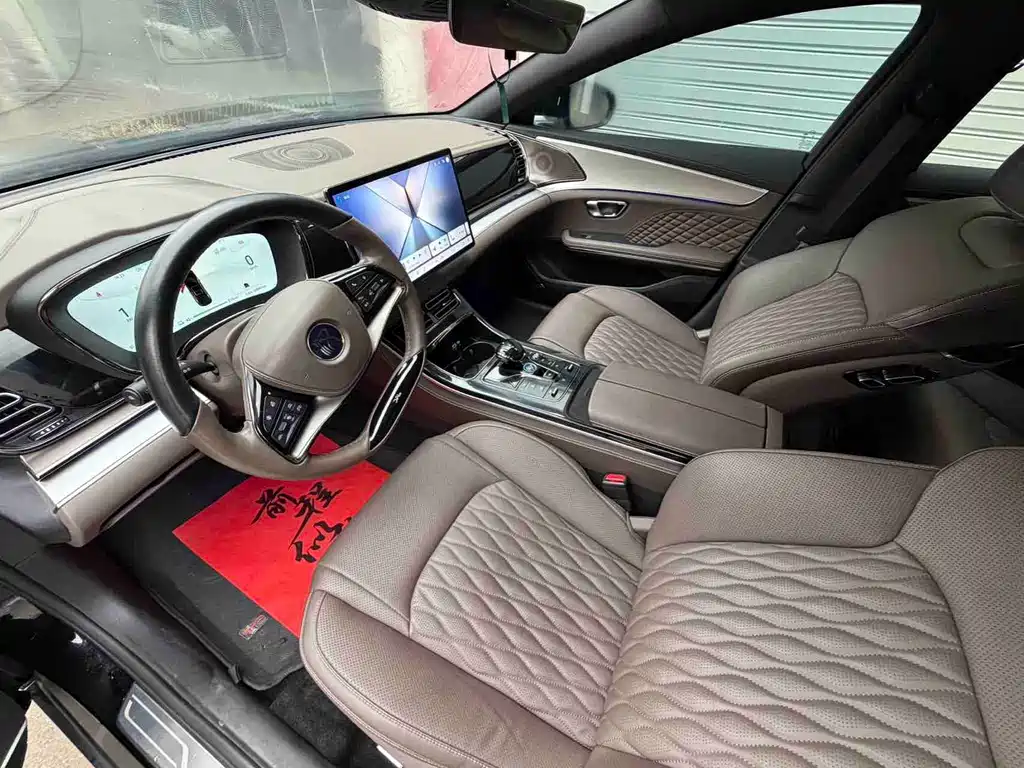 BYD Han — миниатюра 8