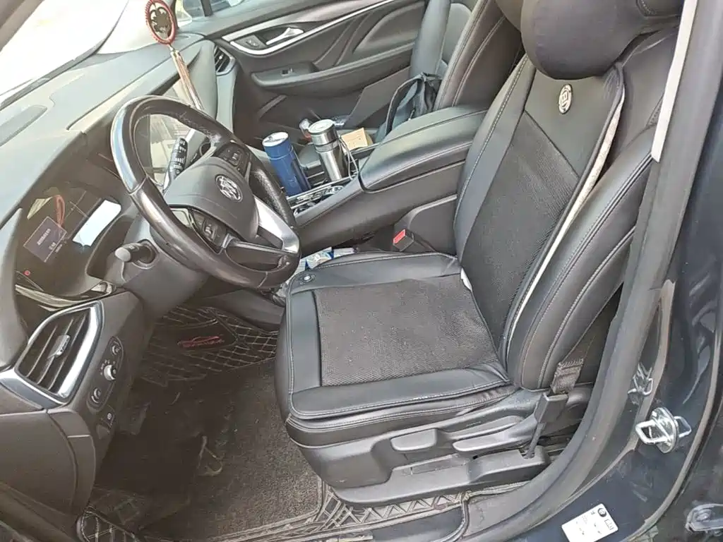 Buick Enclave — миниатюра 20