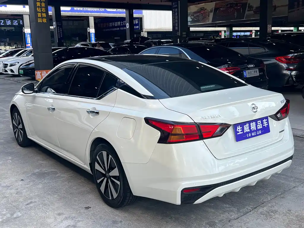 Nissan Teana — миниатюра 6