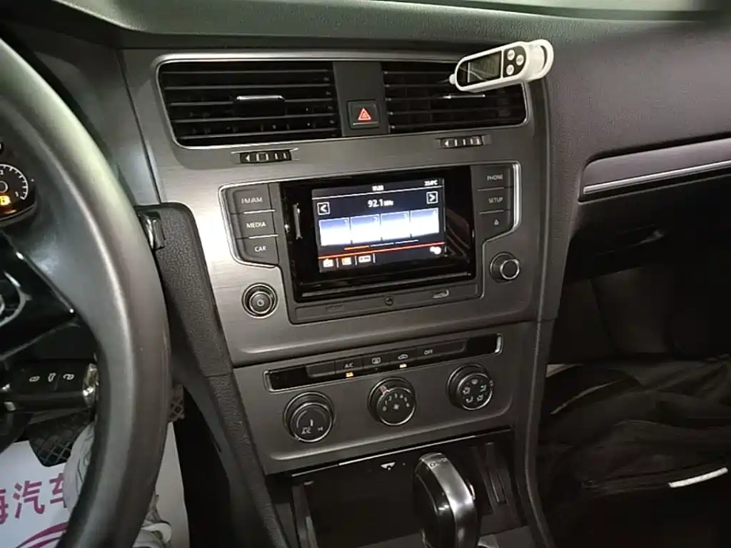 Volkswagen Golf — миниатюра 13