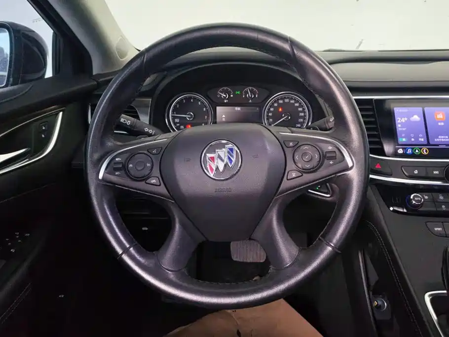 Buick LaCrosse — миниатюра 15