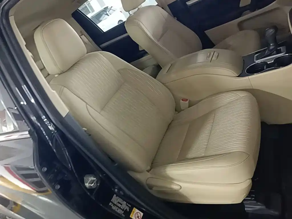 Toyota Highlander — миниатюра 25