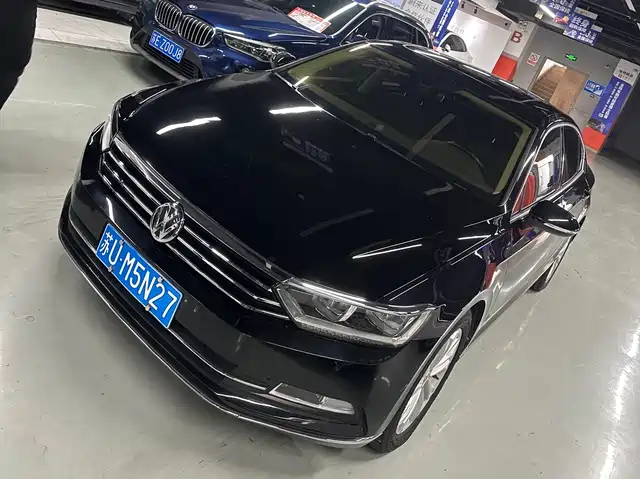 VOLKSWAGEN MAGOTAN 2019