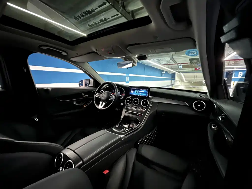 Mercedes-Benz C-Class — миниатюра 18