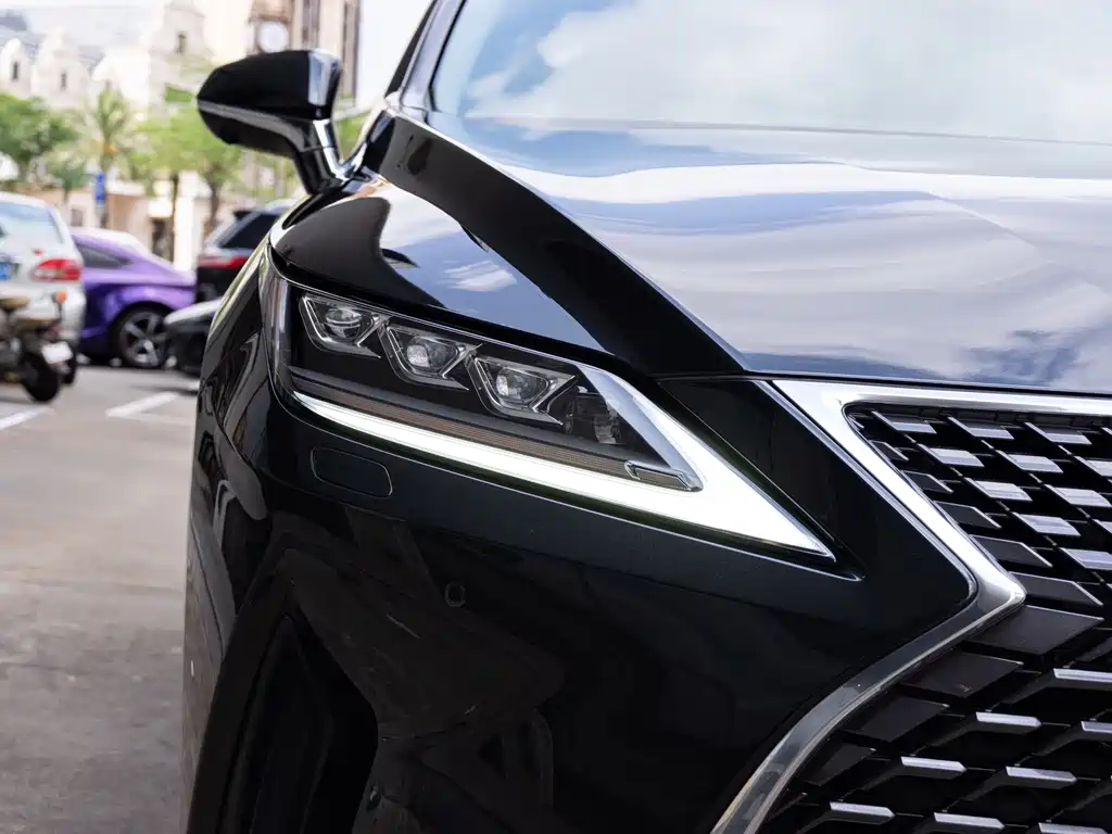 Lexus RX — миниатюра 6