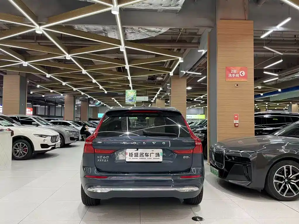 Volvo XC60 — миниатюра 11