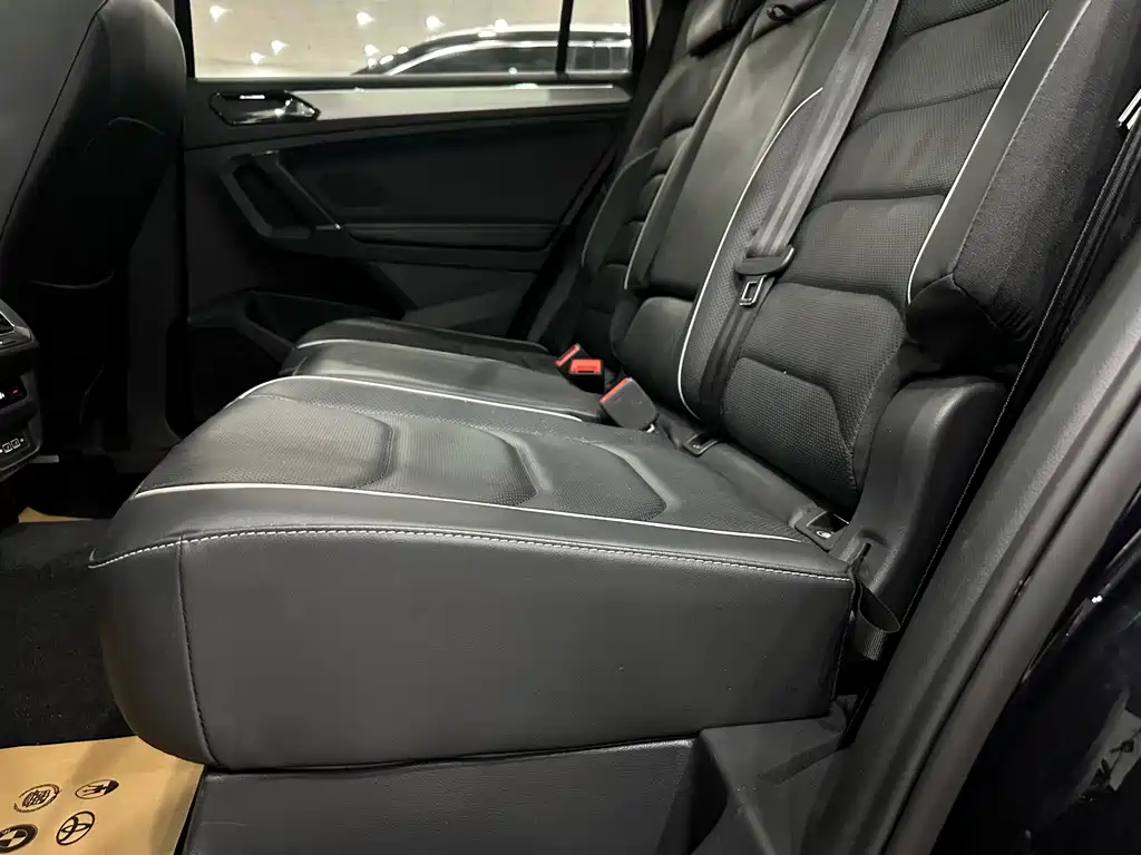 Volkswagen Tiguan L — миниатюра 17